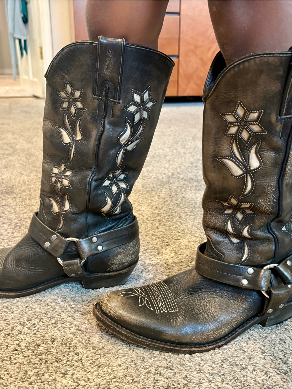 Golden Goose Distressed Boots with Floral Leather Inlay - Picture 4 of 8